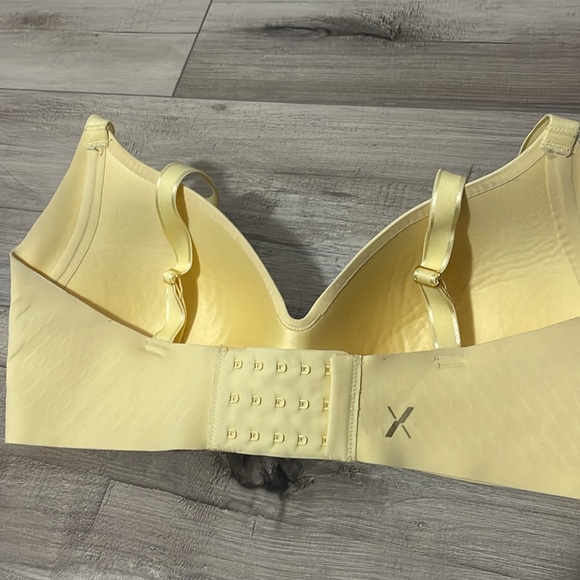 EUC Knix WingWoman Contour Bra Size 4 - Picture 4 of 13